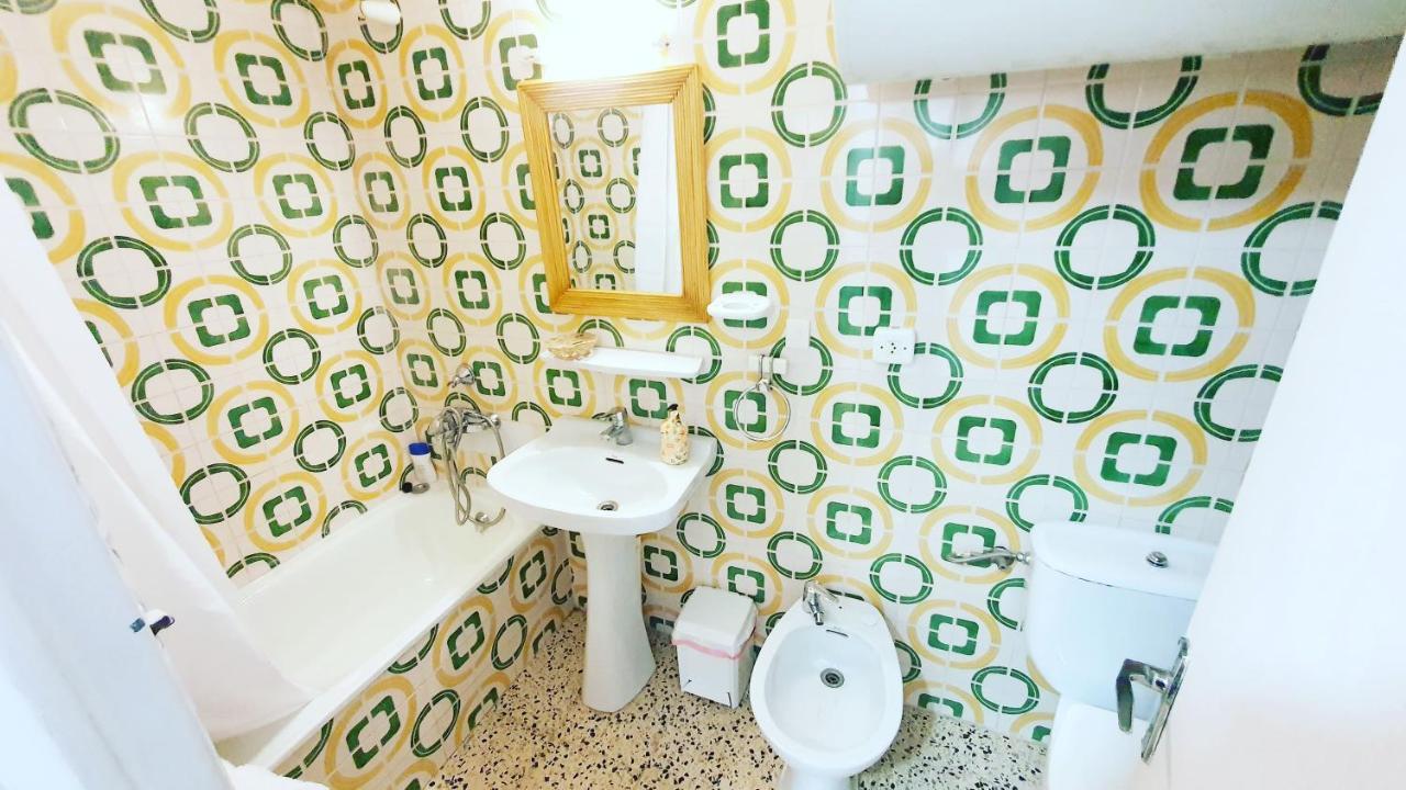 Cozy Beach-Front Studio With Amazing Sea View Empuriabrava Ngoại thất bức ảnh